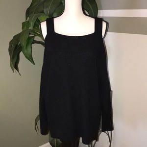 Soho woman’s cold shoulder sweater, size L
